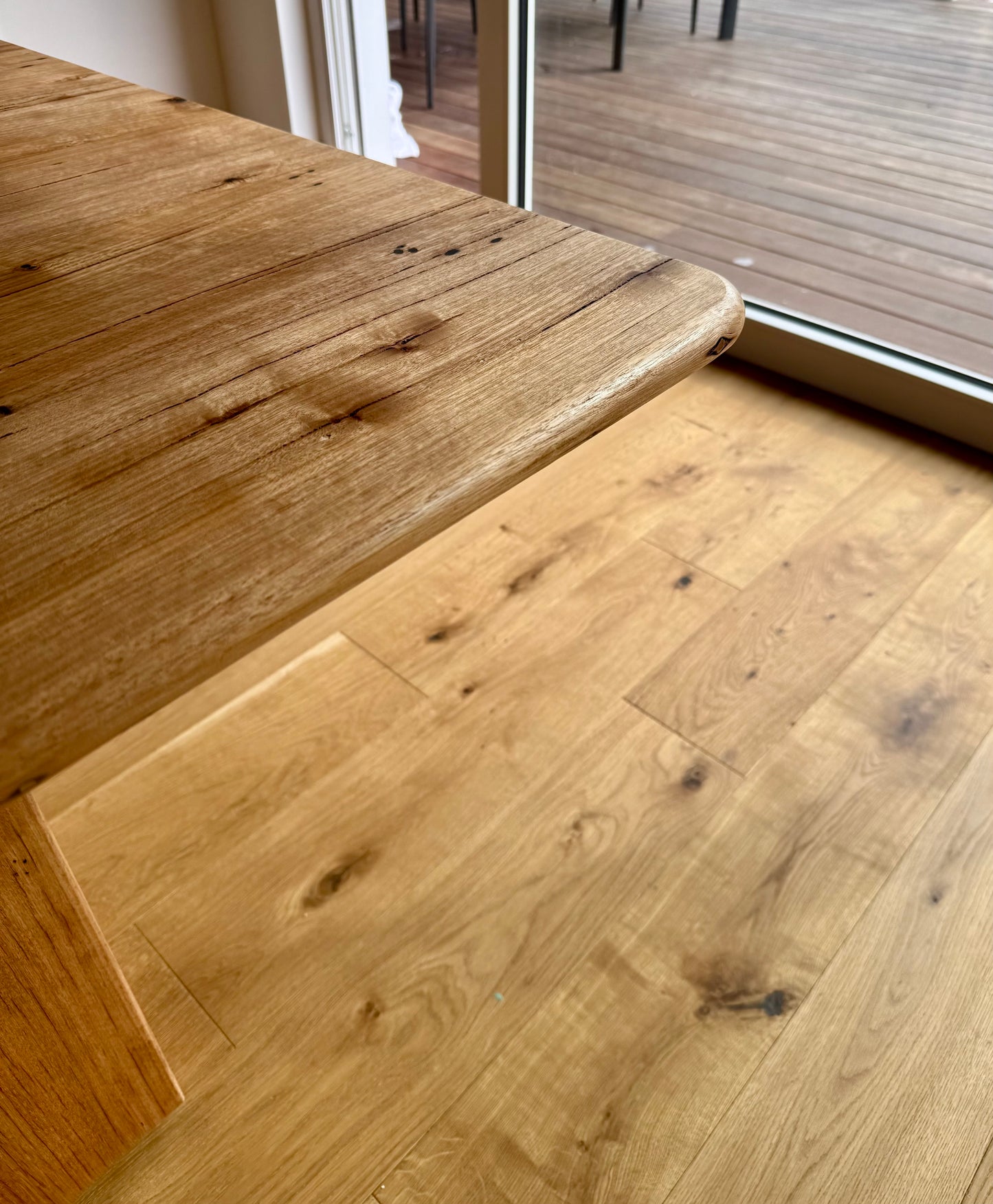 Xavier- Extendable Dining Table