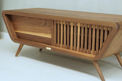 Valentina Console- Low