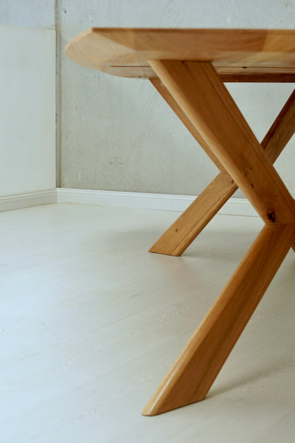 Maverick Dining Table