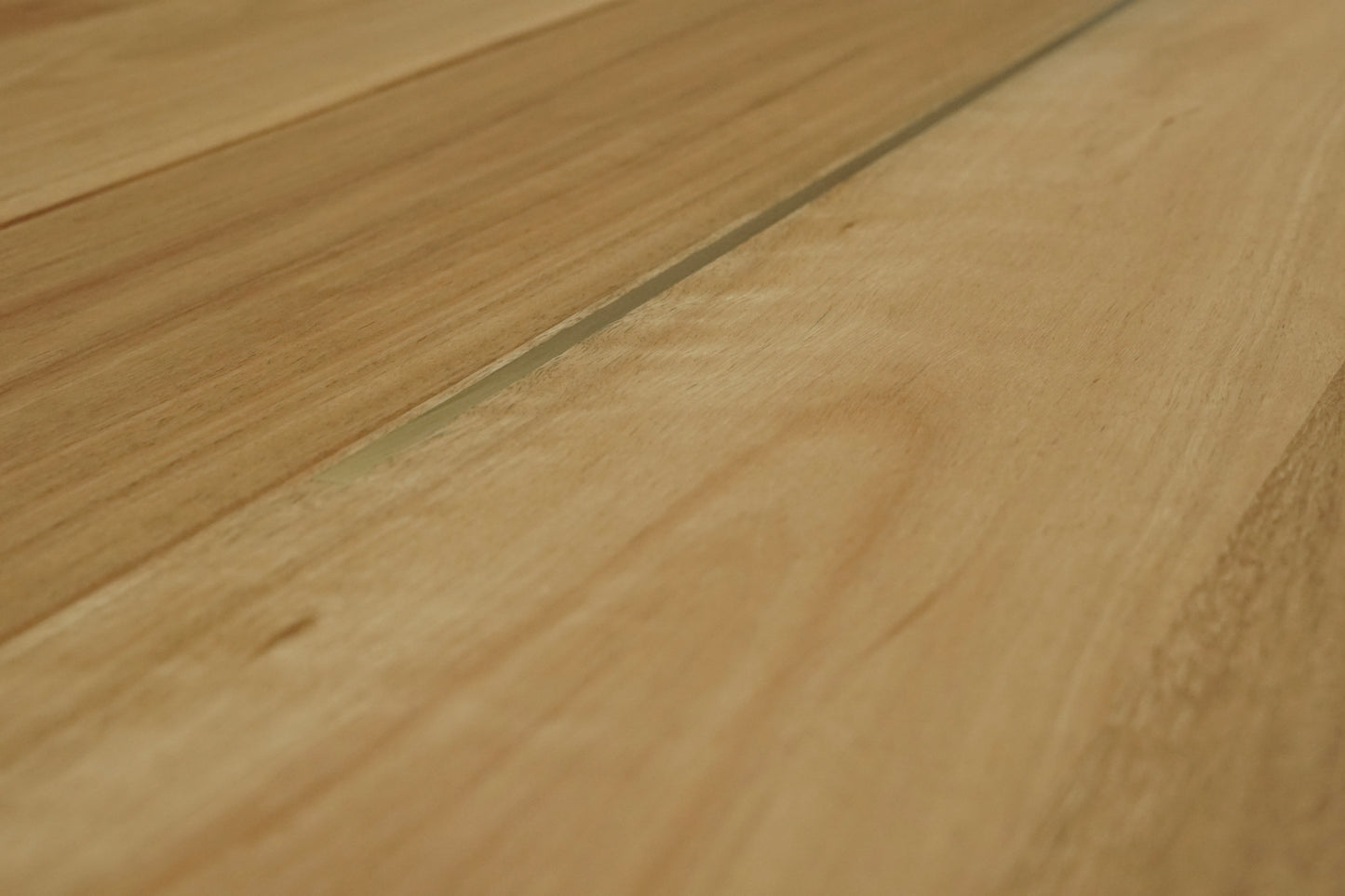 Maverick Dining Table