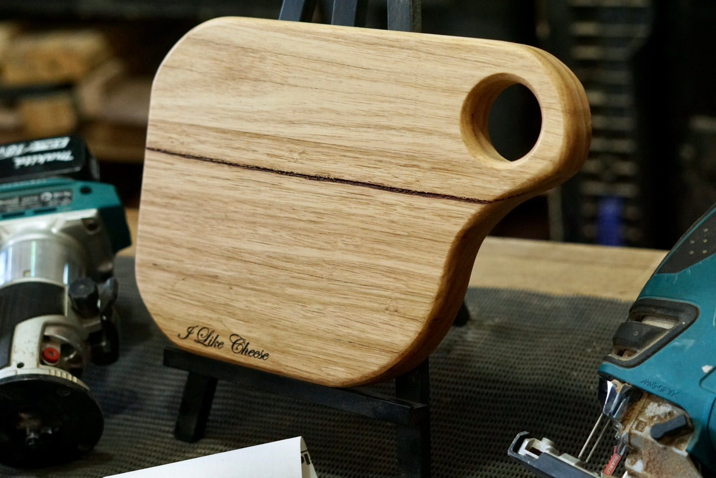 Date Night Woodworking: Create a Custom Cheeseboard!